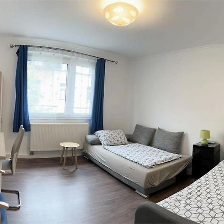 Duesseldorf Messe And Airport, 2-Bedroom Apartment With Kitchen And Garden Duisburgo Esterno foto