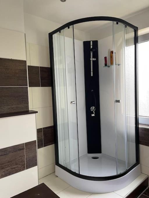 Duesseldorf Messe And Airport, 2-Bedroom Apartment With Kitchen And Garden Duisburgo Esterno foto
